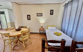 Bushbabies-Inn Self-Catering Accommodation
